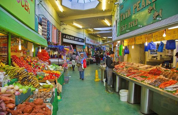 Brixton Market Tour with African and Caribbean Cuisine