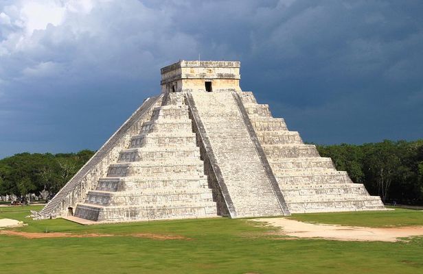 Wonders of the Mayab: Chichen Itza, Yokdzonot Cenote & Cooking Class