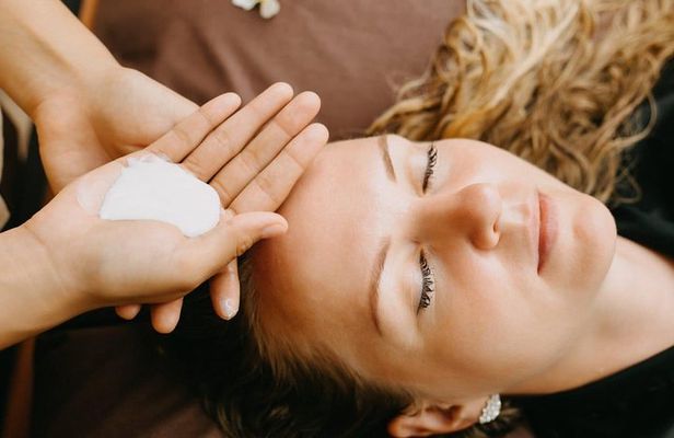 Facial treatment + Balinese massage at Bali Luxury Spa