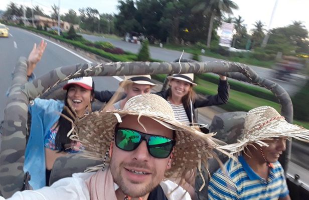 Explore the south of Phu Quoc island by Classical US Army Jeeps