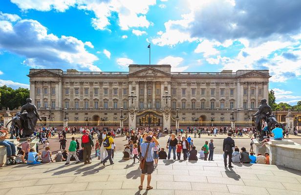 Private 4 hour Tour of London with driver and guide with Hotel Pick Up