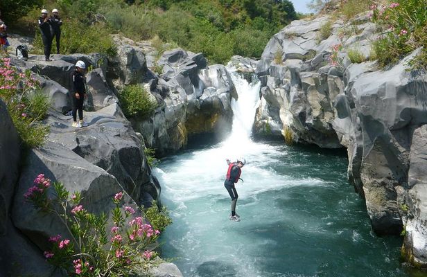 TuffAlcantara - dives, slides and lots of fun in the Alcantara river