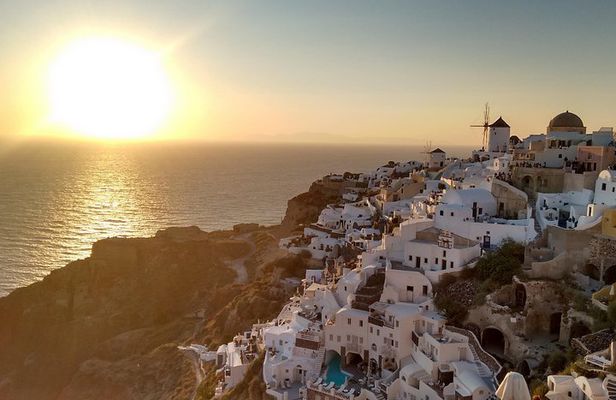 Santorini Secrets - Private 4hr Highlights Tour