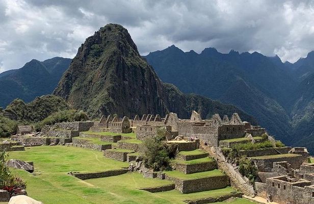 Short Inca Trail to Machu Picchu (2D-1N)