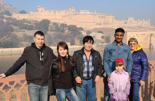 Travel To The Pink City Of Jaipur With Private Guide