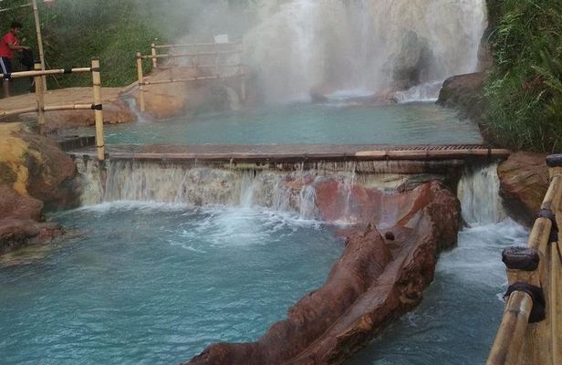 Private Tour Tour from Tangkuban Perahu Crater & Hot Springs