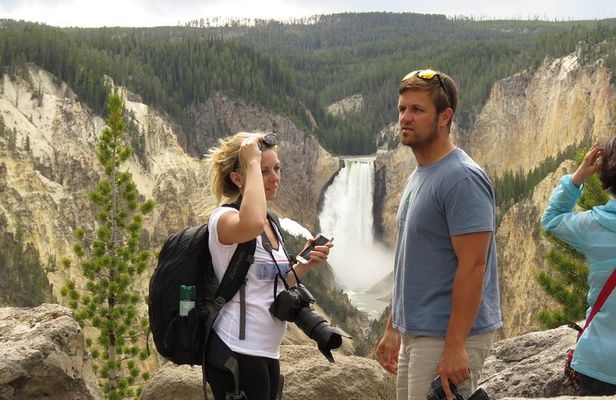 Yellowstone National Park - Full-Day Lower Loop Tour from West Yellowstone