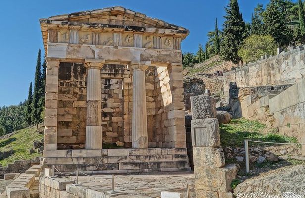 2 DAYS DEPHI -METEORA & Thermopylae Private Trip From Athens