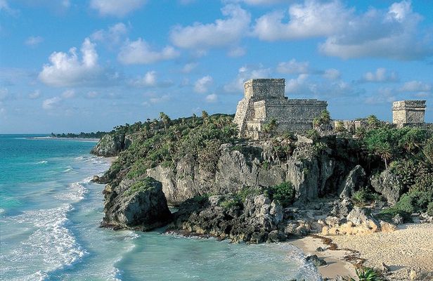The most complete tour to Tulum, Coba, Cenote and Playa del Carmen in one day