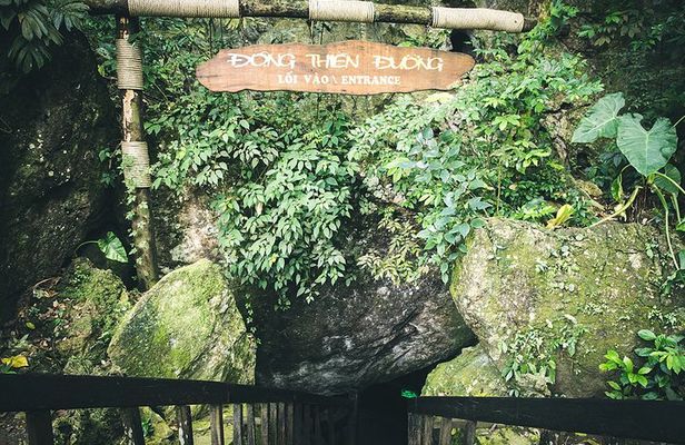 From Dong Hoi: Paradise Cave and Zipline Dark cave full day tour