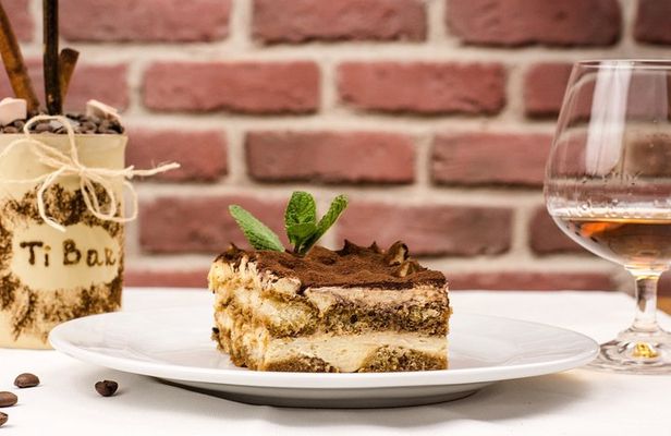 Food stroll & tasting in Milan city centre