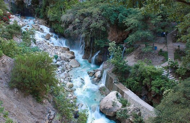 One day tour to the Tolantongo Caves