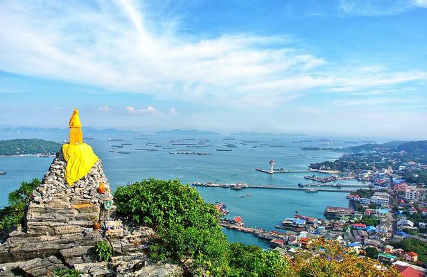 Full-Day Escape to Koh Si Chang from Bangkok (Lunch Included)
