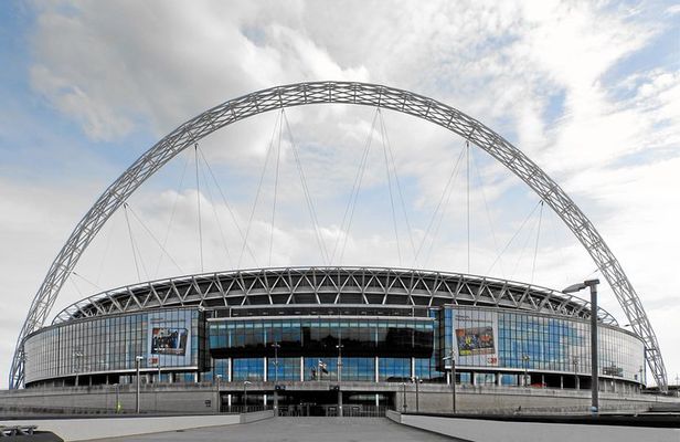 London's Football Stadiums Sightseeing Tour