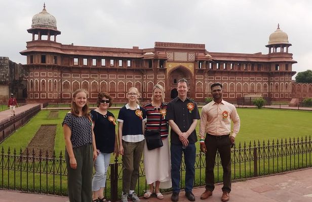 From Delhi: Taj Mahal Sunrise & Sunset Overnight Tour by AC Car