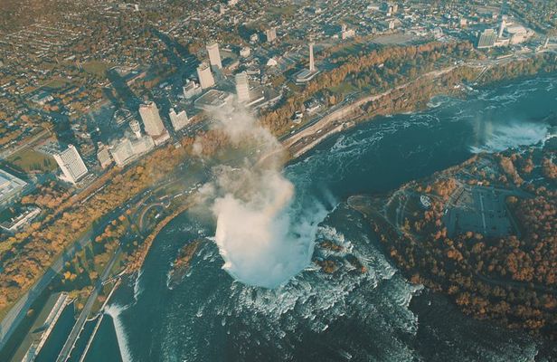 Niagara Falls Small Group Tour w/Helicopter and Maid of the Mist