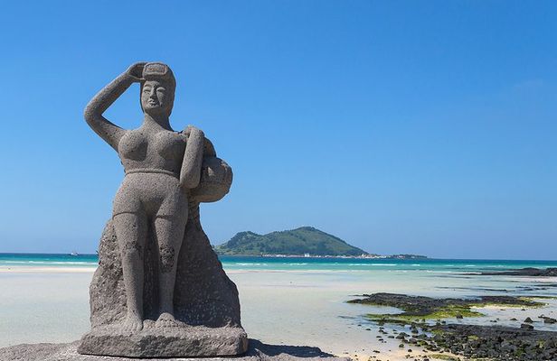 Full Day Essential Jeju Island Private tour for West Course
