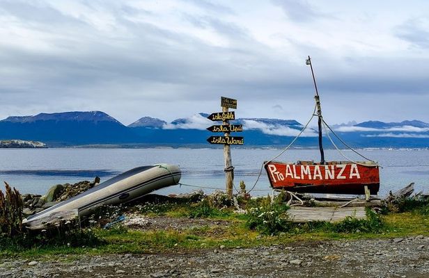 Almanza Port Tour with Lunch