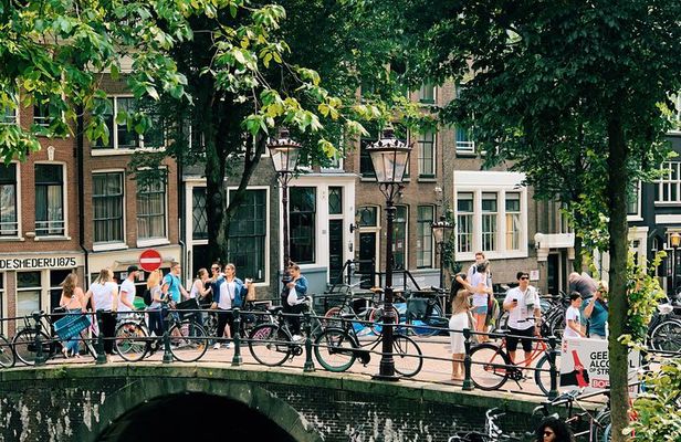 Amsterdam's Unexpected Treasures Private Walking Tour