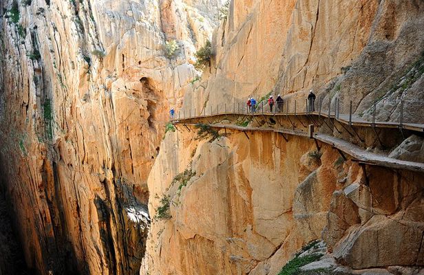 Caminito del Rey Small Group Tour from Malaga with Picnic