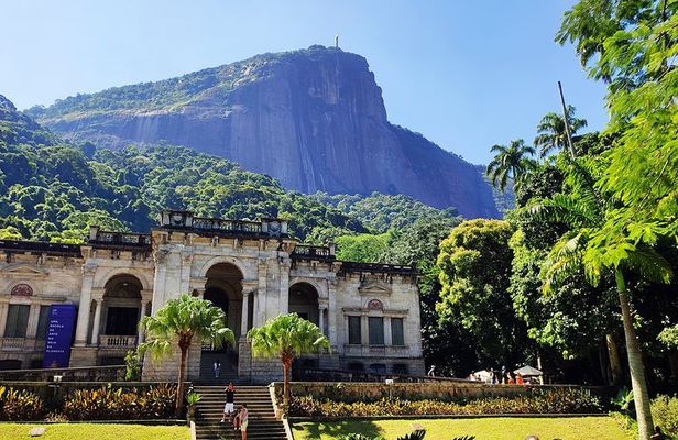 Corcovado Hiking Tour in Rio de Janeiro
