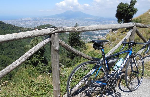 Chiunzi Pass loop by bicycle
