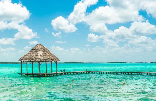 Bacalar Lagoon of 7 Colors from Playa del Carmen and Tulum