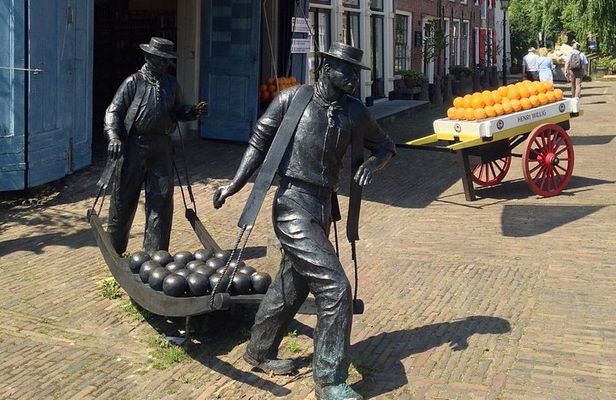 Half-Day Edam and Volendam Private Walking Tour from Amsterdam