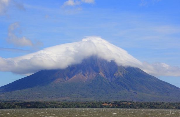 Small-Group expedition of Ometepe Highlights with El Ceibo Museum