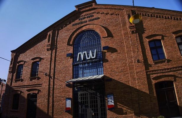 The Best Vodka Museum Tour in Warsaw by luxury car