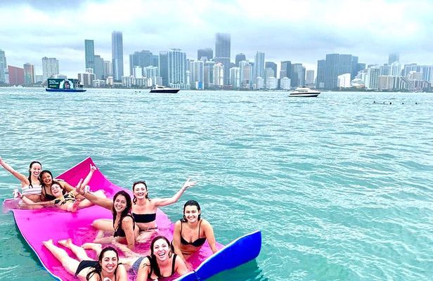 Miami Nixon Sandbar Hop-on Hop-off Boat Tour up to 10 Pax