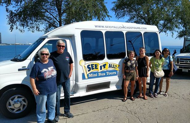 Chicago City Minibus Tour