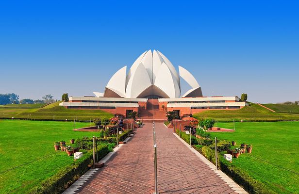 Religions of India (Guided Half Day Sightseeing City Tour Delhi)