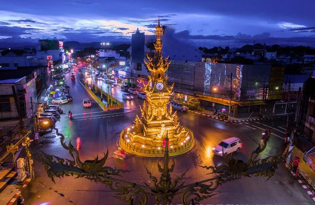 Chiang Rai City Highlights with Traditional Dinner & Show