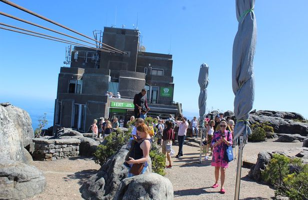 Private Visit to Robben Island Table Mountain + All Tickets F/d