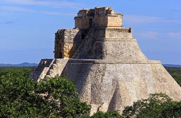 Uxmal and Kabah Ruins Tour from Merida with Lunch