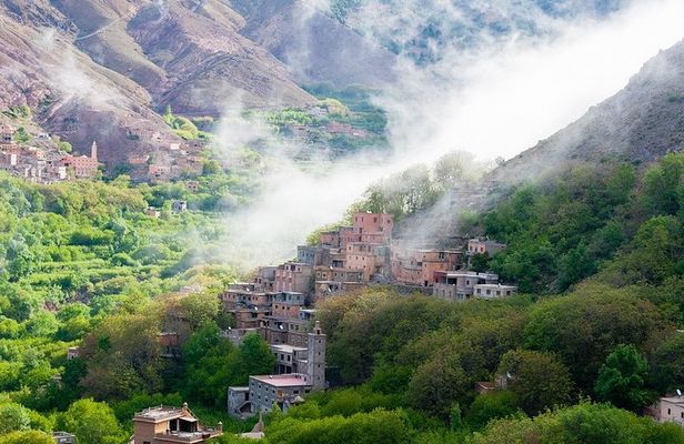 High Atlas Mountains and 4 Valleys Day Trip from Marrakech Including Lunch