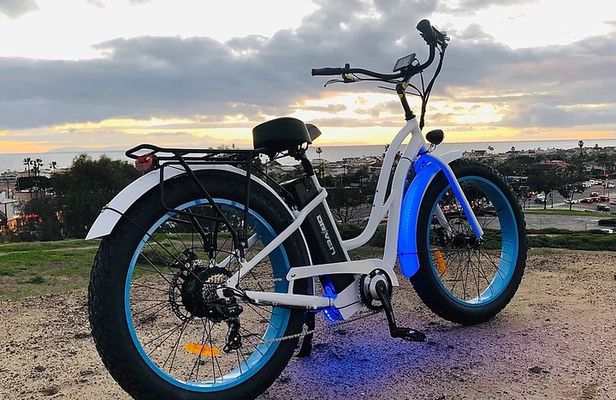 Historic City, Fort and Beach E-Bike Tour