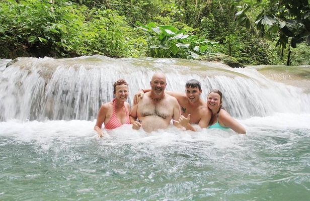 Private Mayfield's Falls Experience with Transportation
