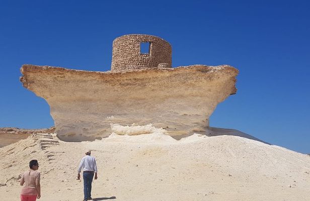 Qatar's West Coast Tour: Zekreet, Richard Serra & Mushroom Rock Formation