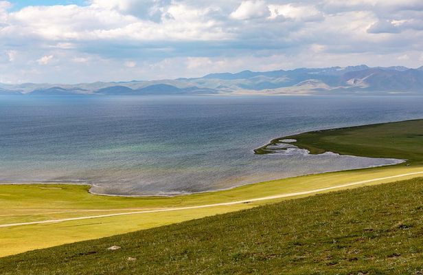 9-days Kyrgyzstan Small Group Tour