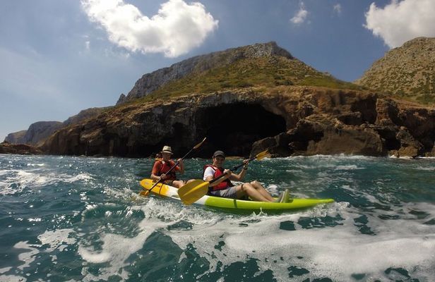 Kayak and snorkel excursion to Cova Tallada