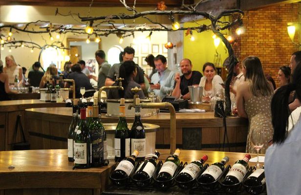  Visit Constantia Wineries Kirsternbosch Gardens from Cape Town 