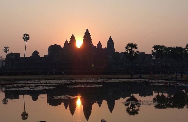 3 days VIP Trip at Angkor Wat With Sunrise Plus