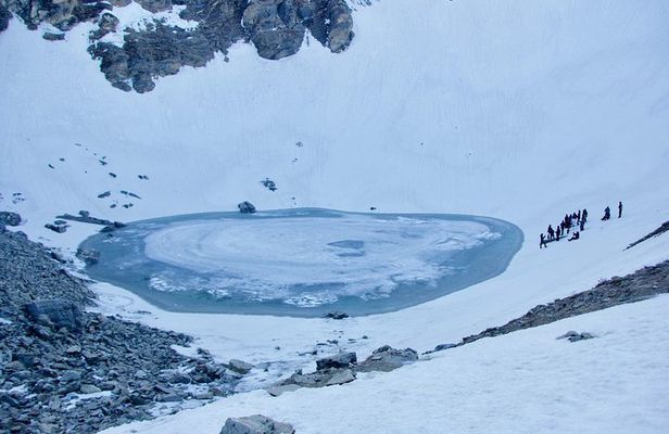 Roopkund Trek