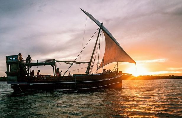 8-Day Amboseli, Lake Naivasha, Lake Nakuru and Masai Mara Safari