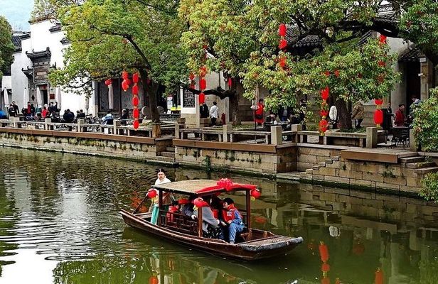 4-Hour Wuxi Private Tour: Huishan Old Town, Jichang Garden and Nanchan Temple 