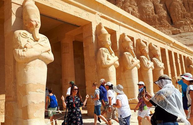 Privat guided Tour to Tomb of Seti I Valley of the Kings King Tut
