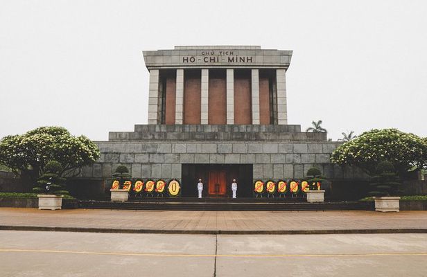 The best sightseeing tour of Hanoi