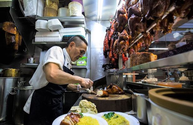 Michelin Premium Food Tour with Hawker Centre & Chinatown Tour
